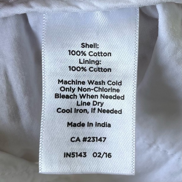 •Talbots• White Eyelet Bermuda Shorts - Size 10P - Picture 7 of 8